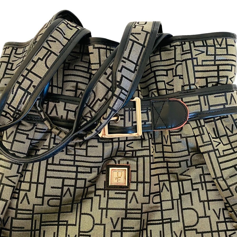 Diane Von Furstenberg DVF Large Logo Laptop Pocket Randa Travel Tote Bag NWOT - Picture 3 of 15